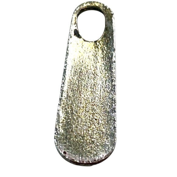 Zipper pull  from vintage bag, add to necklace or for zipper replacement - Picture 2 of 3